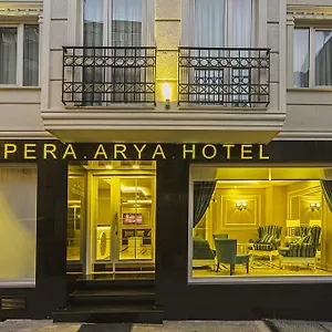 Otel Pera Arya ***