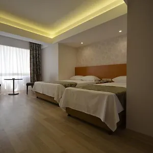 Otel Onarslan, Uşak